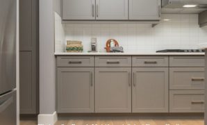 Kitchen Set Bawah Multifungsi, Solusi Dapur Kecil